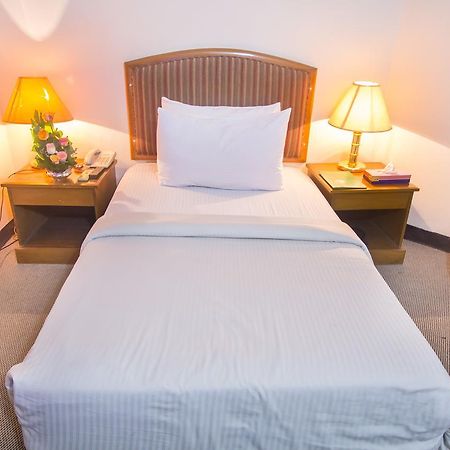 Hotel Swiss Park Dhaka Luaran gambar