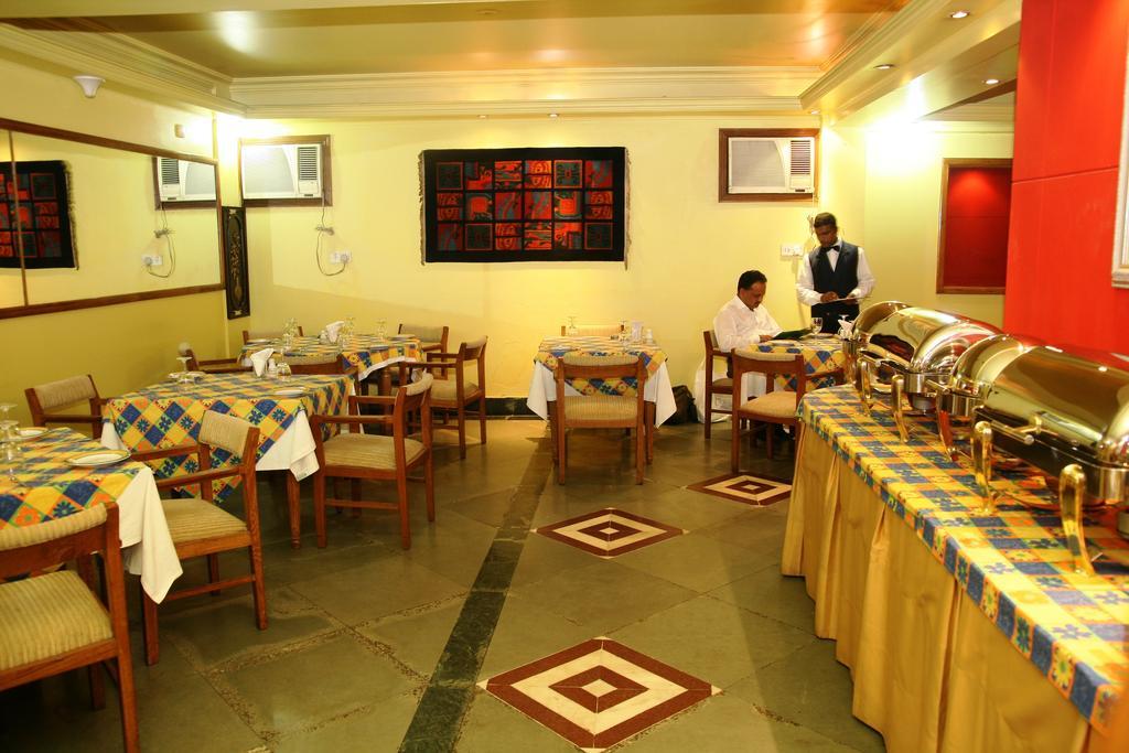 Hotel Swiss Park Dhaka Luaran gambar